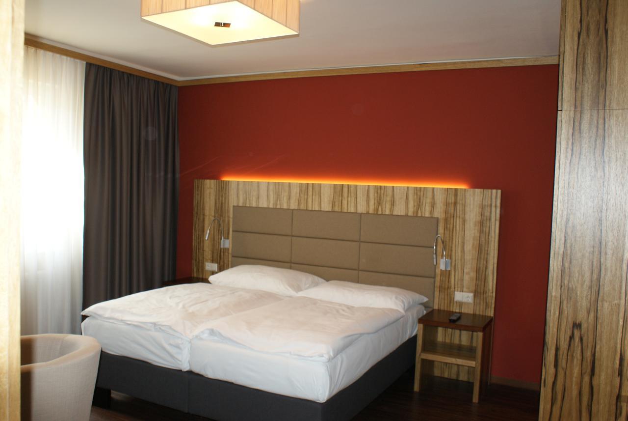 Hotel-Restaurant Schweinberger Stetten Oda fotoğraf